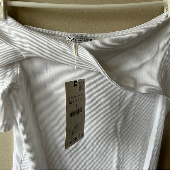 Zara Asymmetrical Top - Picture 3 of 3